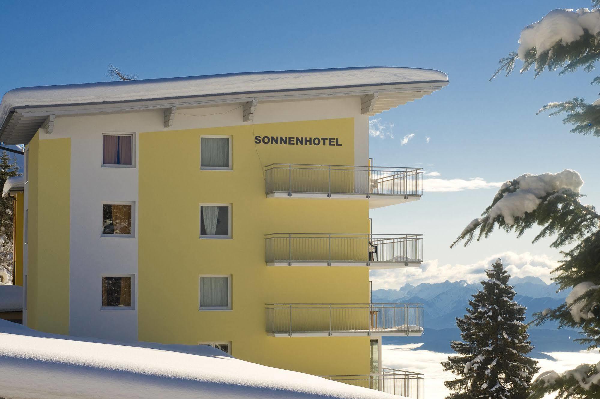 Sonnenhotel Zaubek Treffen Dış mekan fotoğraf