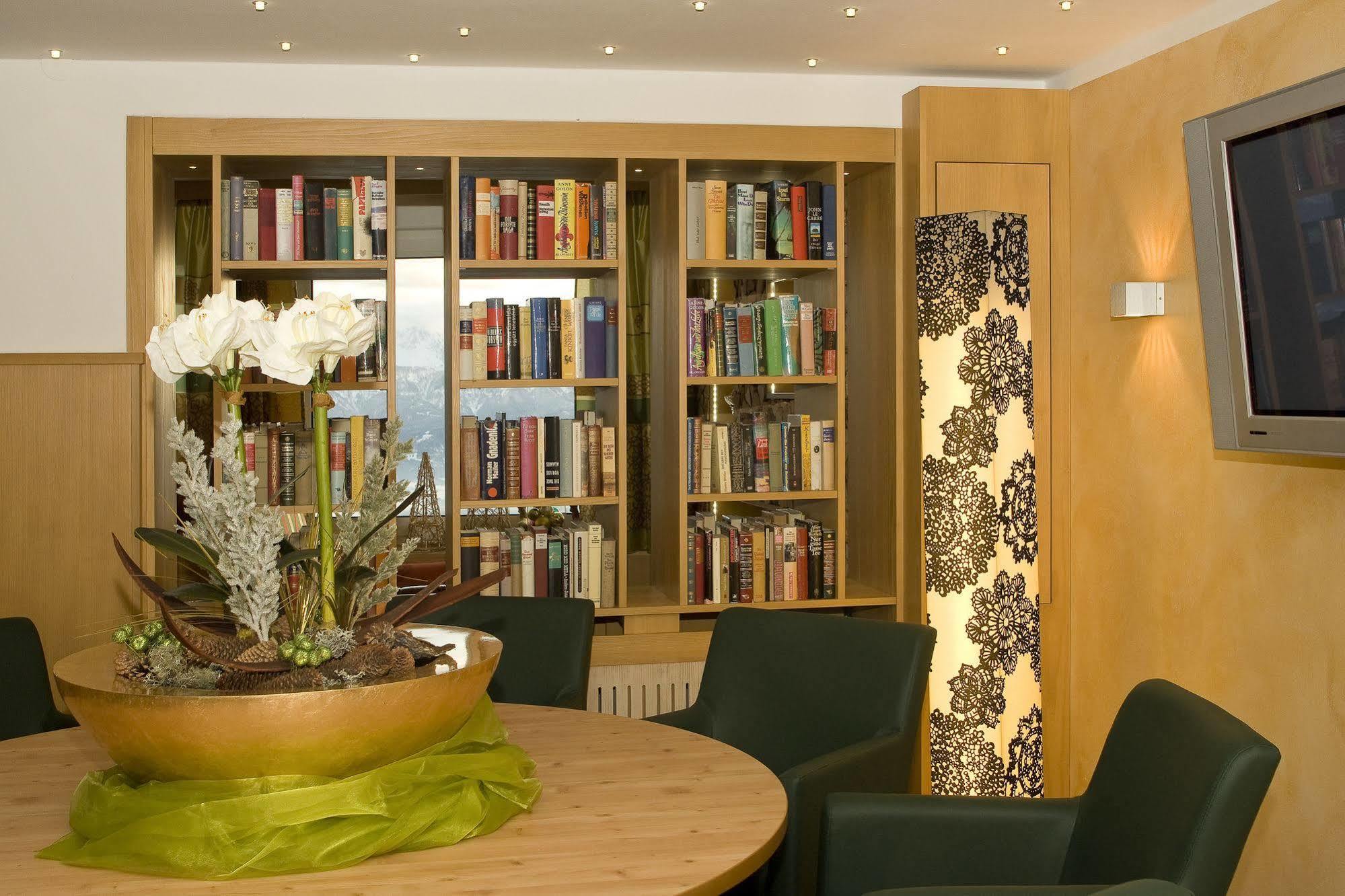 Sonnenhotel Zaubek Treffen Dış mekan fotoğraf