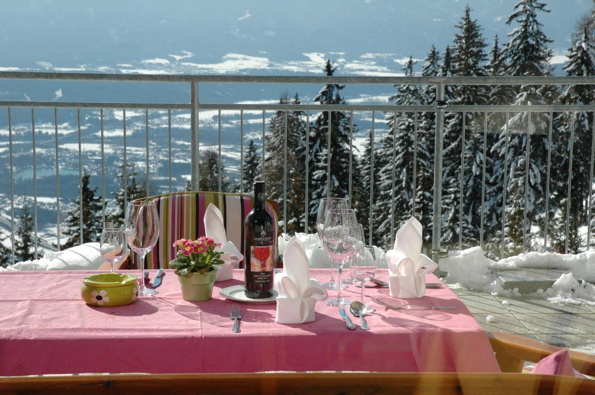 Sonnenhotel Zaubek Treffen Dış mekan fotoğraf
